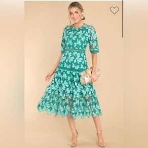 Get To The Point Emerald Lace Midi Dress